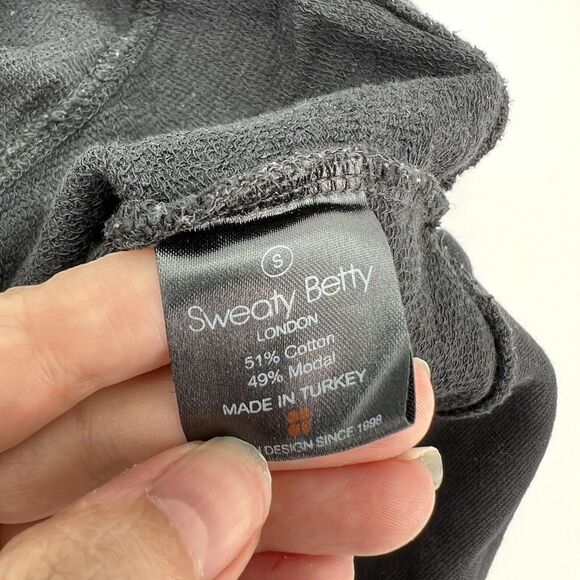 Sweaty Betty Luxe Simhasana Black Pullover Sweatshirt Size Small - Picture 3 of 3